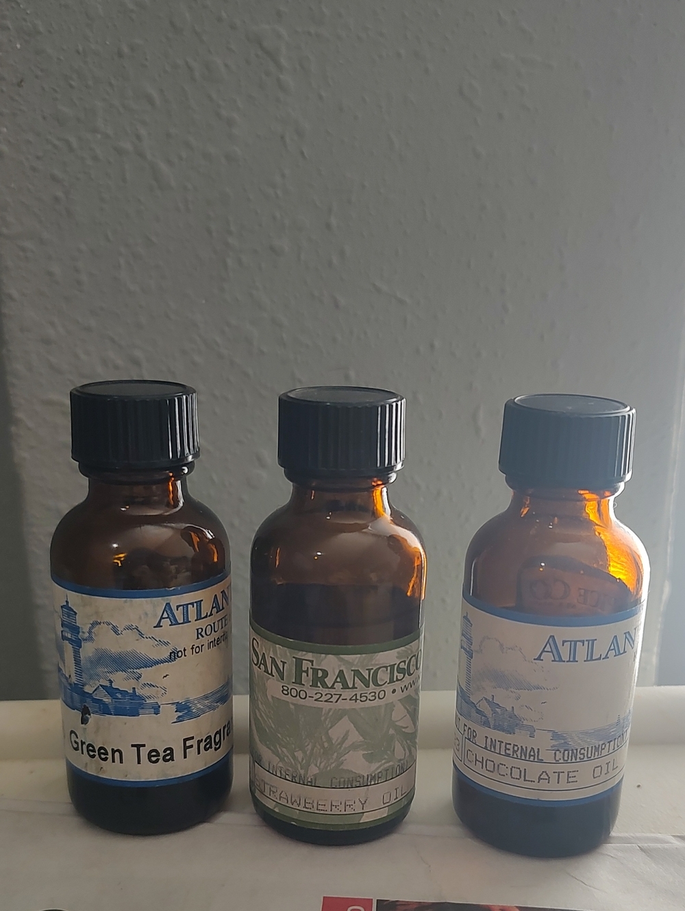 Fragrance Oils Soap/Candle Crafts Chocolate Strawberry Green Tea